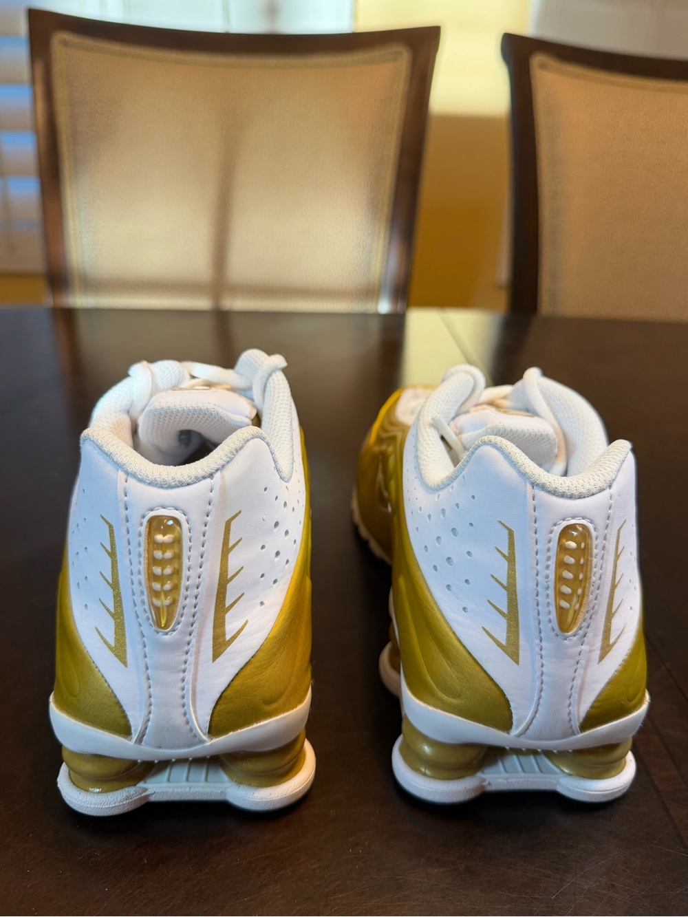 New Nike Shox R4 White Gold Sneaker Shoes Size US 6 / 7.5W - Picture 10 of 14